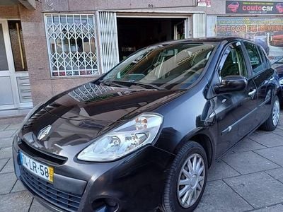 Preto Usado 2011 Renault Clio II | € 4.999 (Preço justo)