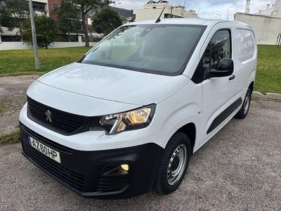 Usado Peugeot Partner 102 HP (75 kW) 2023 Branco Monovolume