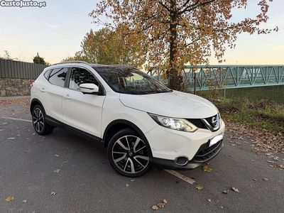 Branco Usado 2016 Nissan Qashqai Premium Edition SUV | € 16.989