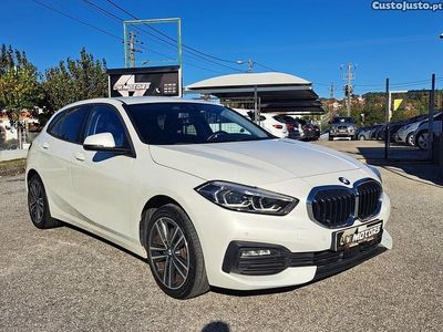 Branco Usado 2021 BMW 116 Sport Line Citadino | € 19.990 (Preço justo)