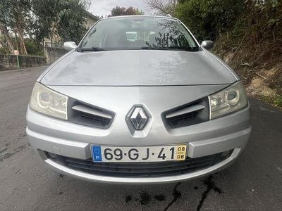 Usado 2008 Renault Mégane III Sedan | € 1.999 (Preço justo)