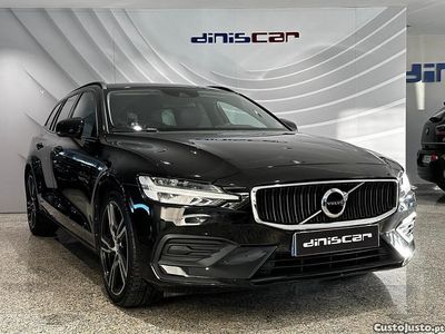Preto Usado 2019 Volvo V60 Momentum Carrinha | € 24.900 (Caro)