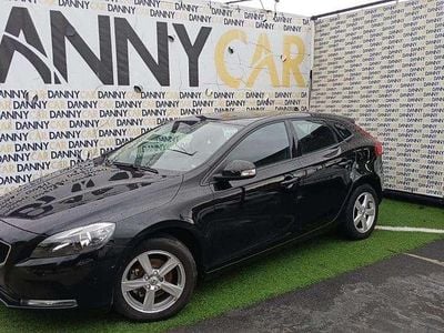 Preto Usado 2017 Volvo V40 | € 16.250 (Preço justo)