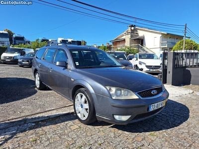 Usado Ford Mondeo Sport 130 HP (95 kW) 2005 Cinza Carrinha
