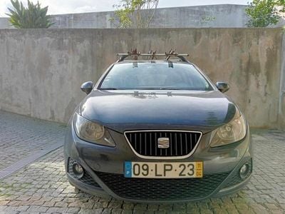 Usado Seat Ibiza ST 75 HP (55 kW) 2011 Cinzento Carrinha