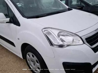 Branco Usado 2016 Peugeot Partner Monovolume | € 12.950 (Preço elevado)