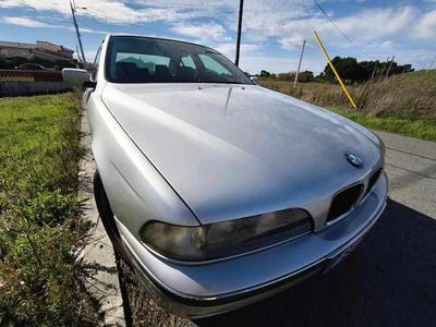 Cinzento Usado 1999 BMW 530 Sedan | € 6.000