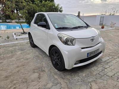 Branco Usado 2012 Toyota iQ Citadino | € 10.950