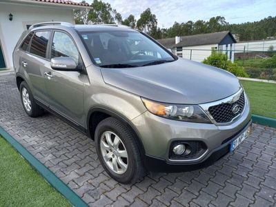 usado Kia Sorento 2013 muito bem estimado