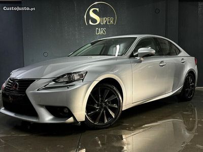 Lexus IS300h