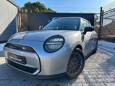 Usado Mini ONE 135 kW (184 HP) 2024 Cinzento