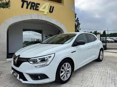 Branco Usado 2016 Renault Mégane III Zen | € 11.900 (Preço justo)