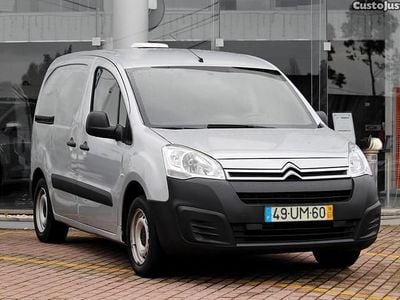 Cinza Usado 2018 Citroën Berlingo Monovolume | € 11.750 (Preço justo)