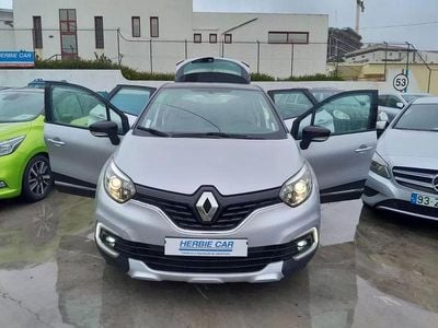 Cinzento Usado 2018 Renault Captur SUV | € 16.900 (Preço elevado)