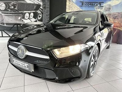 Usado Mercedes A160 Style 109 HP (80 kW) 2020 Preto Citadino