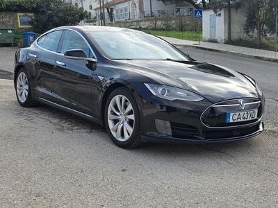 Usado 2015 Tesla Model S Citadino | € 18.500 (Preço justo)