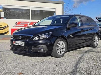 Usado Peugeot 308 SW Style 102 HP (75 kW) 2019 Preto Carrinha