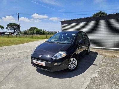 Preto Usado 2014 Fiat Punto Lounge Citadino | € 6.450 (Bom preço)