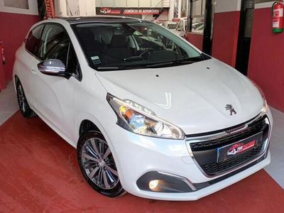 Outra Usado 2016 Peugeot 208 Allure Citadino | € 11.690 (Preço elevado)