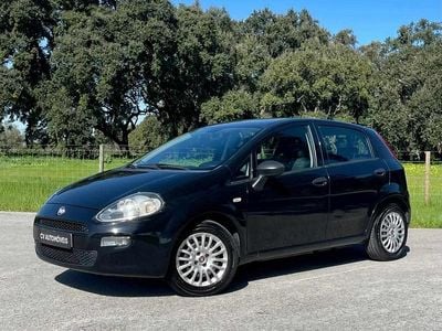 Usado Fiat Punto 95 HP (69 kW) 2018 Preto Citadino