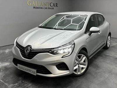 Cinza Usado 2022 Renault Clio V Intens | € 19.800 (Preço justo)