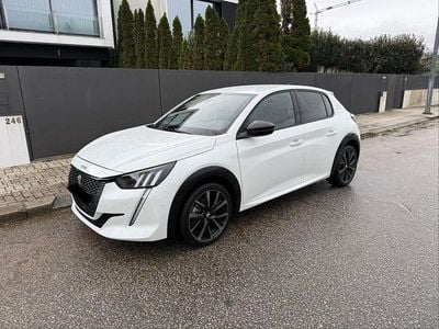 Usado 2022 Peugeot 208 GT-line Citadino | € 16.000 (Preço justo)