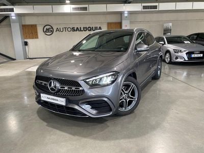 Cinza Usado 2024 Mercedes GLA200 AMG line SUV | € 45.900