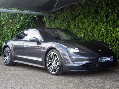 Cinzento Usado 2021 Porsche Taycan Black Edition Sedan | € 59.900