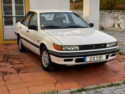 Usado Mitsubishi Lancer 90 HP (66 kW) 1990 Sedan