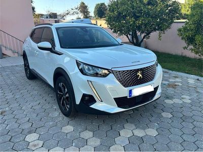 Peugeot e-2008