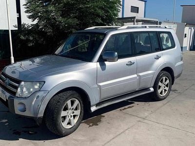 Cinzento Usado 2008 Mitsubishi Pajero SUV | € 25.000