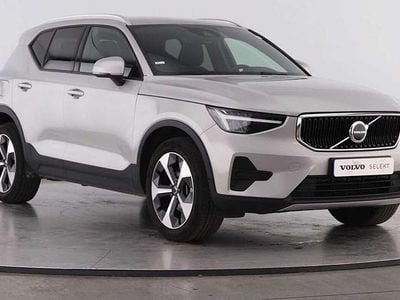 Prateado Usado 2023 Volvo XC40 SUV | € 33.990 (Preço elevado)
