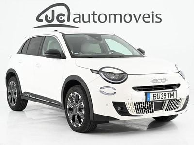 Branco Usado 2025 Fiat 600 La Prima SUV | € 24.900 (Preço justo)