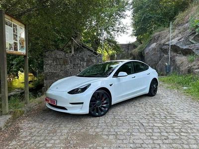 Branco Usado 2021 Tesla Model 3 Performance Sedan | € 30.990 (Preço justo)