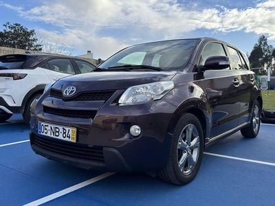 Usado 2012 Toyota Urban Cruiser Sedan | € 9.500