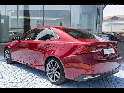 Lexus IS300h