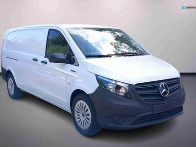 Branco Usado 2024 Mercedes e-Vito Monovolume | € 41.900