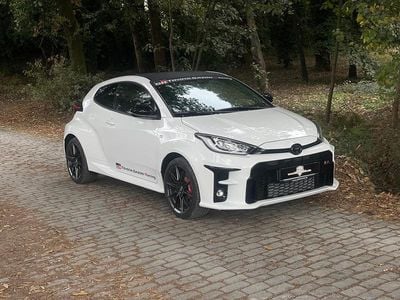 Branco Usado 2022 Toyota Yaris Sedan | € 55.000