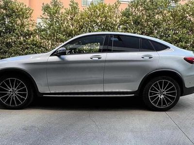 Cinzento Usado 2019 Mercedes GLC300 Citadino | € 47.900
