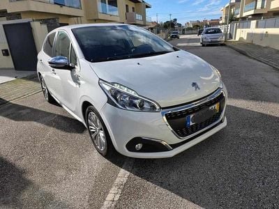 Usado Peugeot 208 102 HP (75 kW) 2019 Branco Citadino