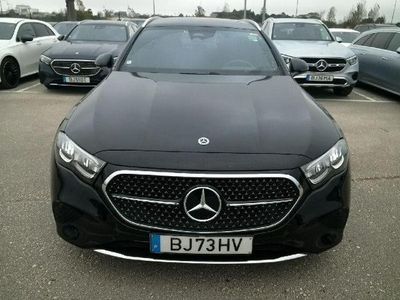Preto obsidian Usado 2024 Mercedes E220 Avantgarde | € 59.900