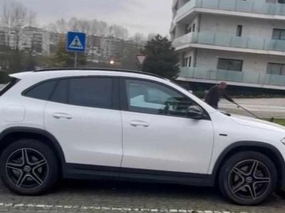 Mercedes GLA250
