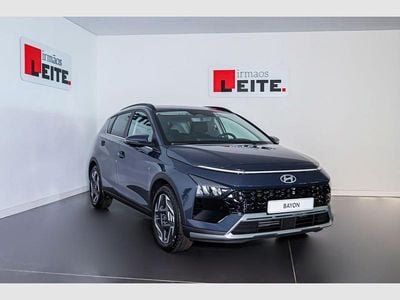 Aurora gray (metalizado) Novo 2025 Hyundai Bayon Premium SUV | € 24.680 (Preço elevado)