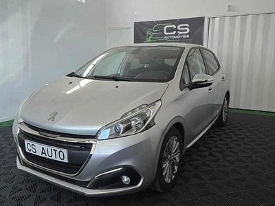 Cinzento Usado 2018 Peugeot 208 Citadino | € 10.900 (Preço elevado)