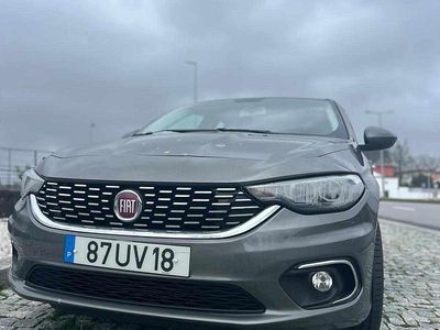 Cinzento Usado 2018 Fiat Tipo Citadino | € 7.500 (Bom preço)