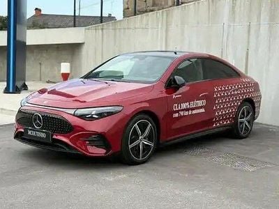 Vermelho Usado 2025 Mercedes CLA 250+ AMG Sedan | € 55.575
