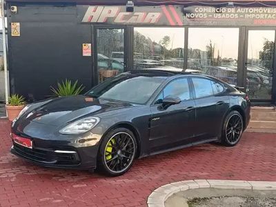 Porsche Panamera 4