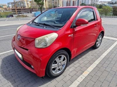 Toyota iQ