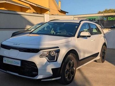 Branco Usado 2023 Kia e-Niro SUV | € 27.900 (Preço justo)