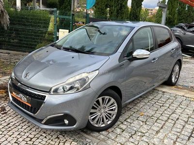 usado Peugeot 208 1.2 PureTech Signature